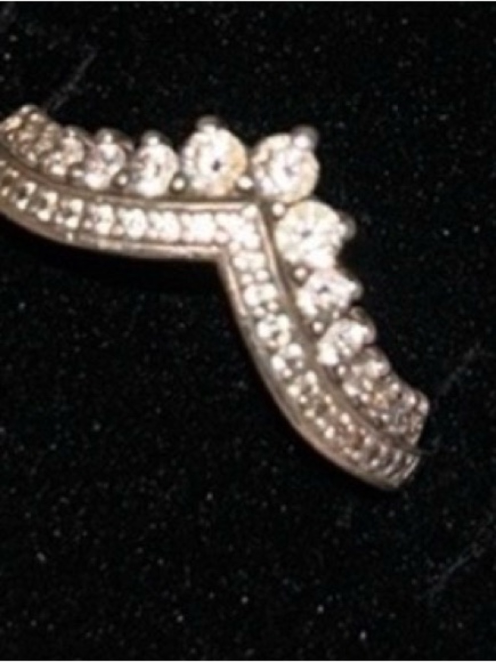 Elegant Silver-Tone Crystal V-Shaped Women’s Ring